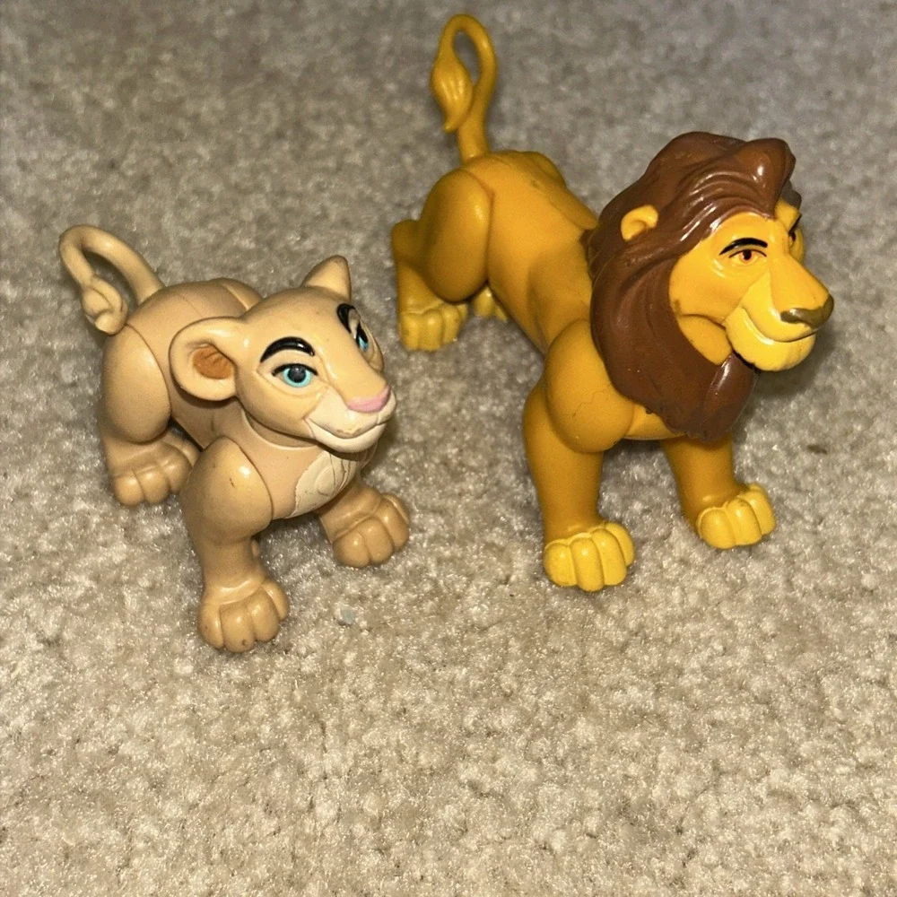 2 Lion King Burger King Toys 1994 Nalia and Simba